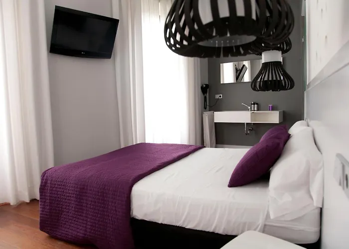 Khu Hotel